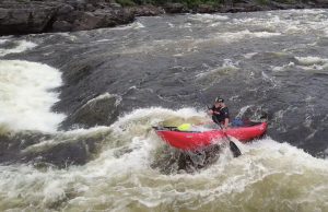 NafukovacÃ­ kajaky a kanoe na Å™ece Moisie