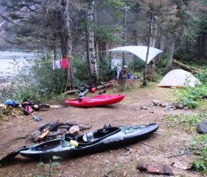 NafukovacÃ­ kajaky a kanoe na Å™ece Moisie